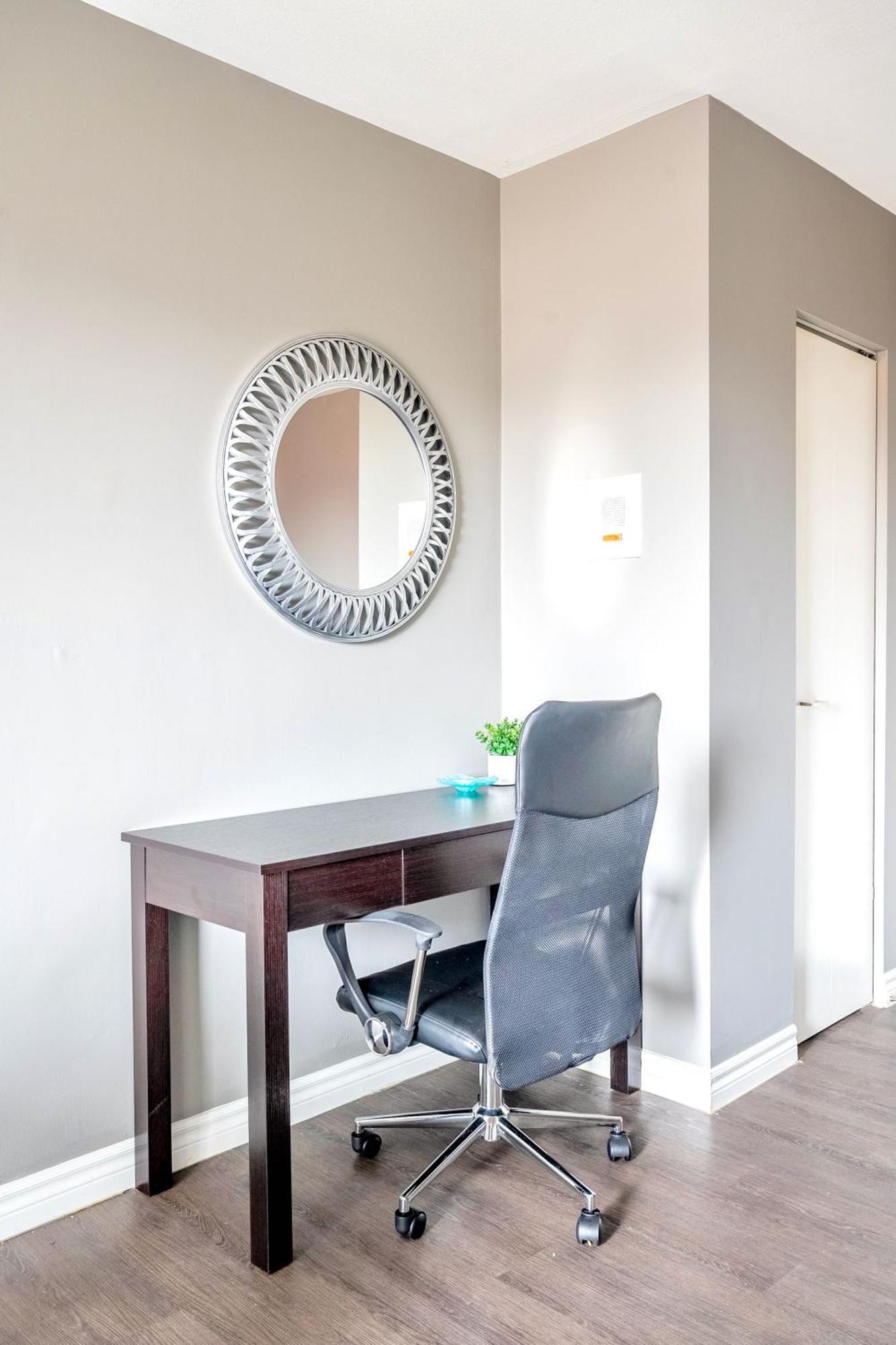 Newly Renovated 2Br Unit In Glenview West Apartamento Hamilton Exterior foto